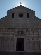 aP9015806RomnskbazilikaNanebevzetP.MarievRabu.Romn.portlpietaodPetaraTrogiranina1490.MstoRab.morevtichu2019OstrovRab.